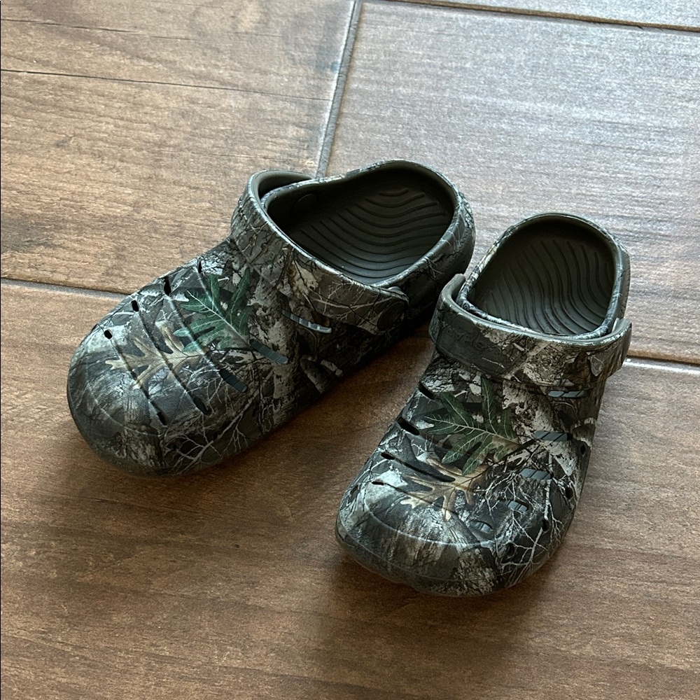 Kids Camouflage Clogs